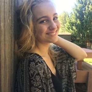 Meet your Posher, Roslyn